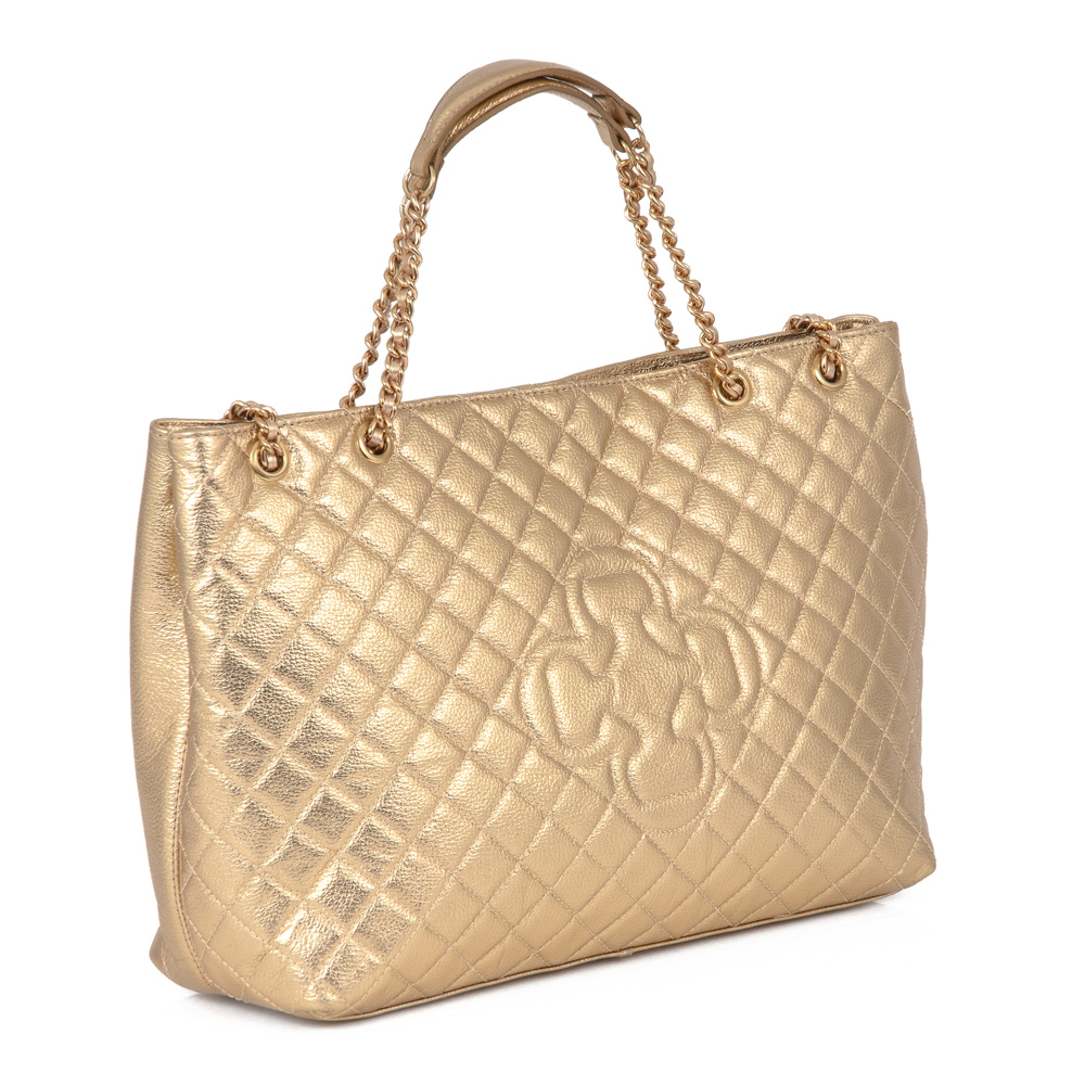 BOLSA GRANDE DOURADA DE COURO MATELASS&Ecirc; CARINA image number 4