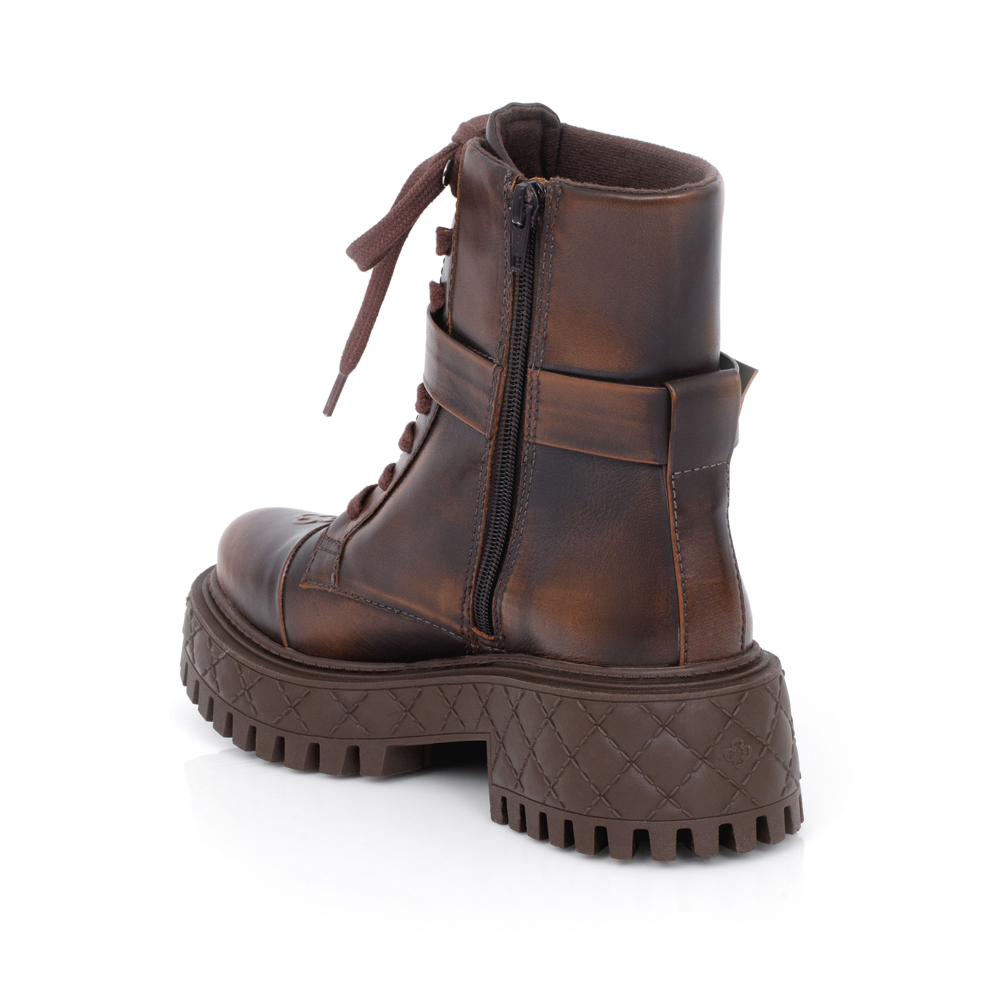BOTA COTURNO MARROM DE COURO MATELASSÊ COM FIVELA image number 2