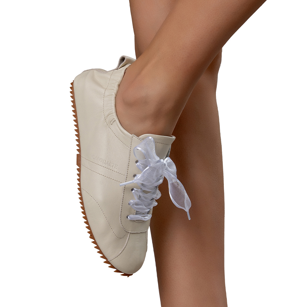 T&Ecirc;NIS FEMININO BRANCO DE COURO BALLERINA SNEAKERS image number 1