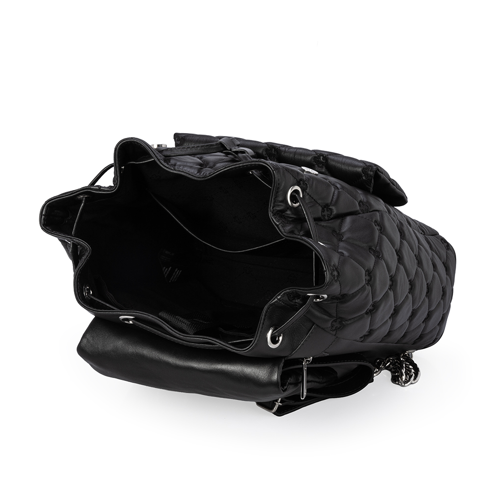 MOCHILA FEMININA PRETA DE COURO MONOGRAMA image number 4