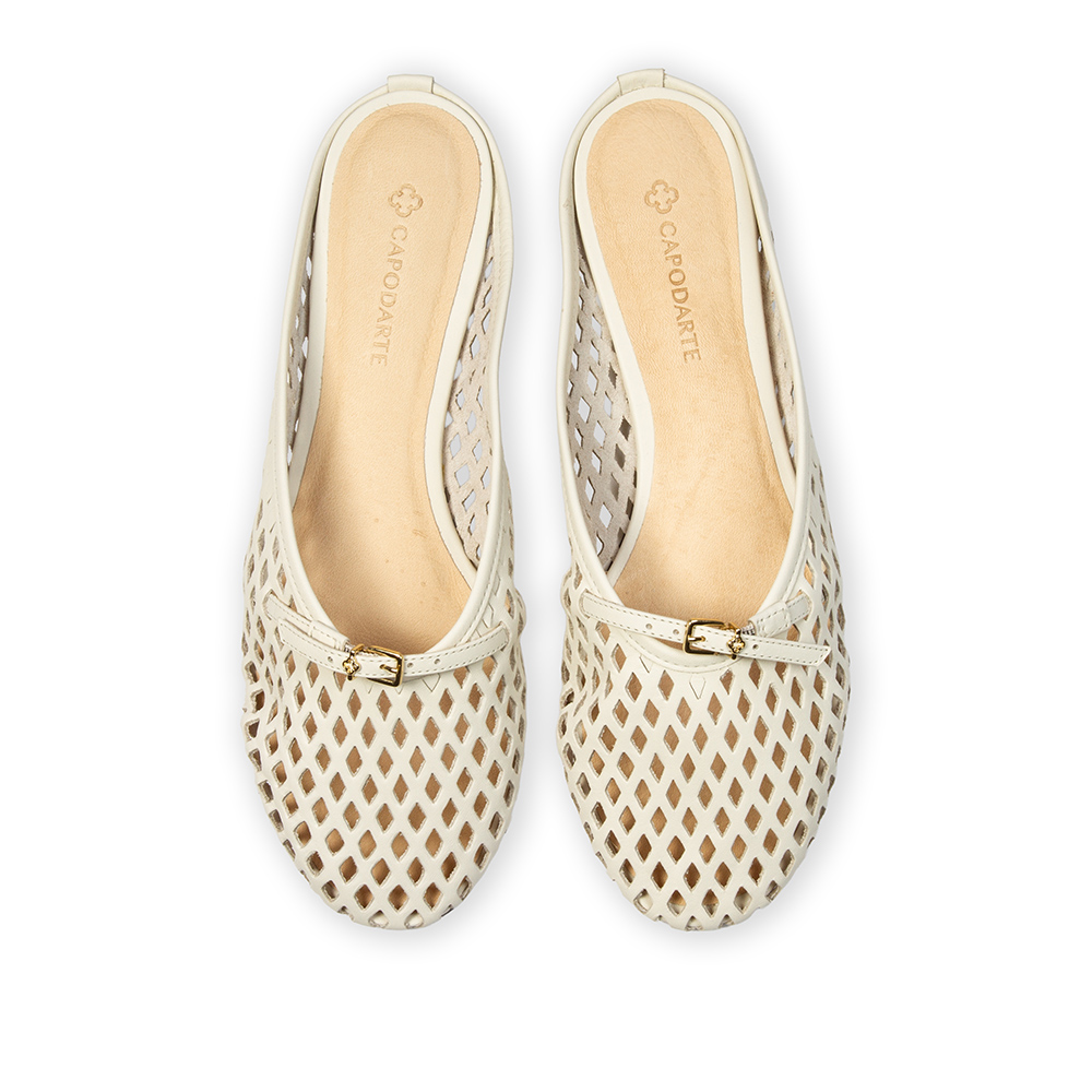 MULE BRANCA DUNA DE COURO VAZADO image number 4