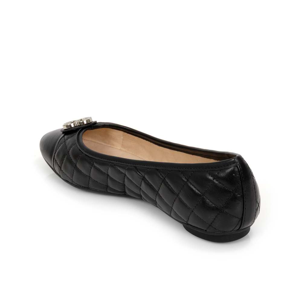 SAPATILHA CATHERINE MODERNIT&Aacute; PRETA DE COURO MATELASS&Ecirc; image number 2