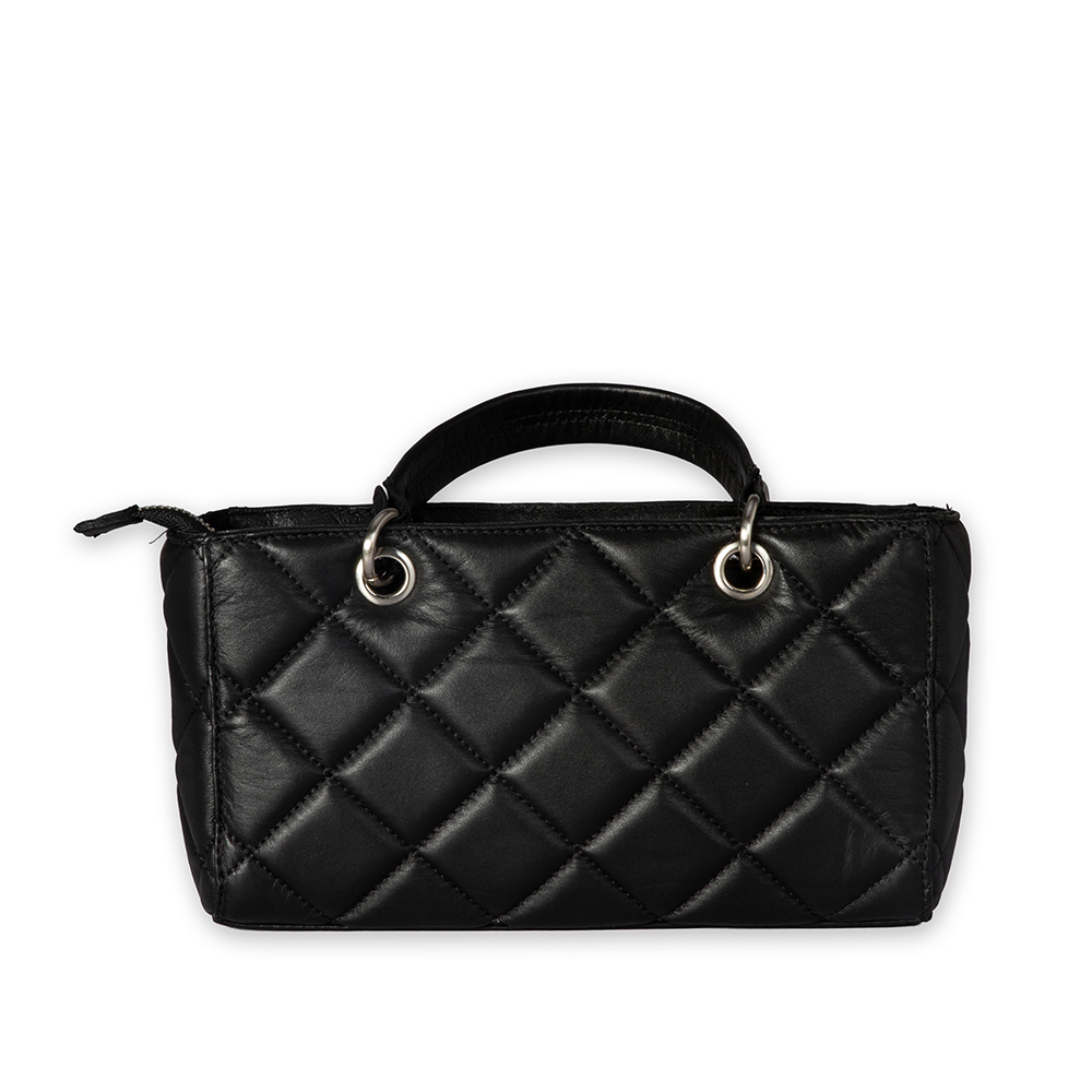 BOLSA TOTE PRETA DE COURO MATELASSÊ image number 2