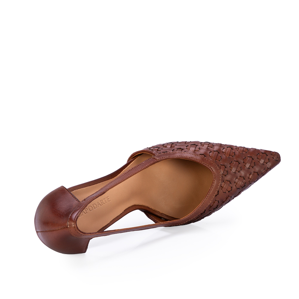 SCARPIN SALTO M&Eacute;DIO MARROM COURO TRESS&Ecirc; image number 4